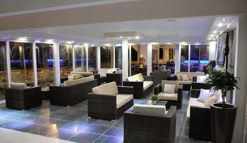 Flamingo Beach Hotel Larnaca Buitenkant foto