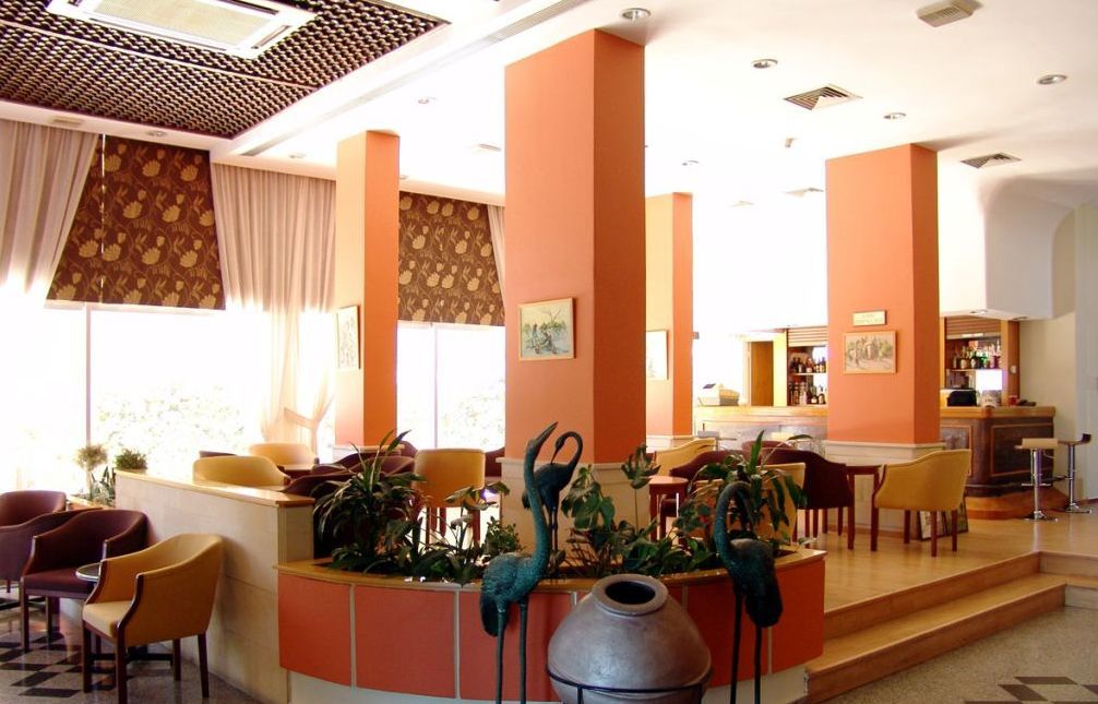 Flamingo Beach Hotel Larnaca Restaurant foto