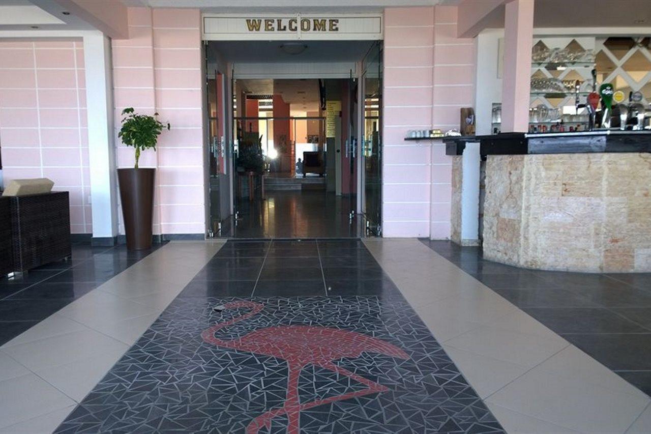 Flamingo Beach Hotel Larnaca Buitenkant foto