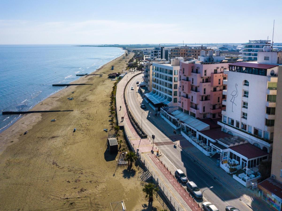 Flamingo Beach Hotel Larnaca Buitenkant foto