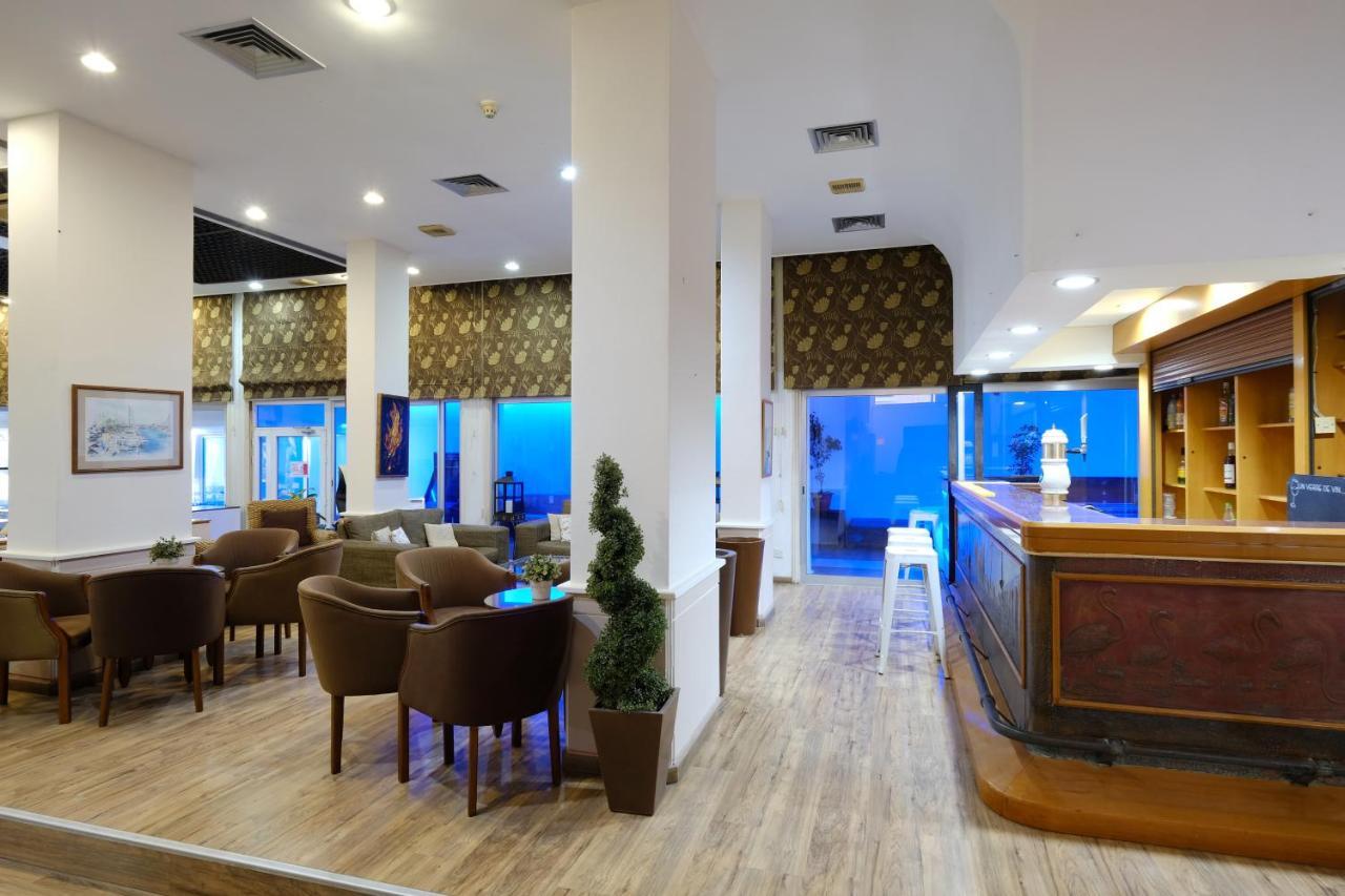 Flamingo Beach Hotel Larnaca Buitenkant foto