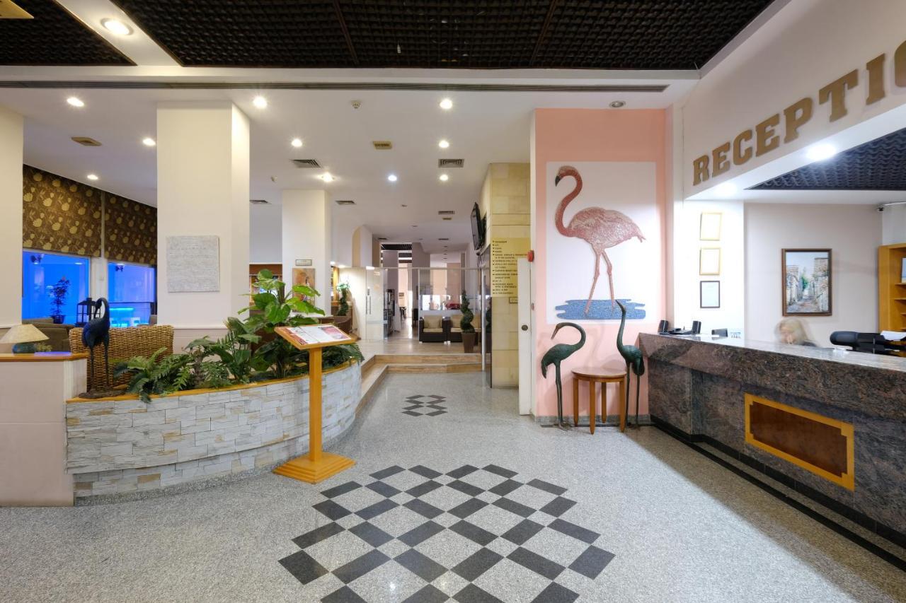 Flamingo Beach Hotel Larnaca Buitenkant foto
